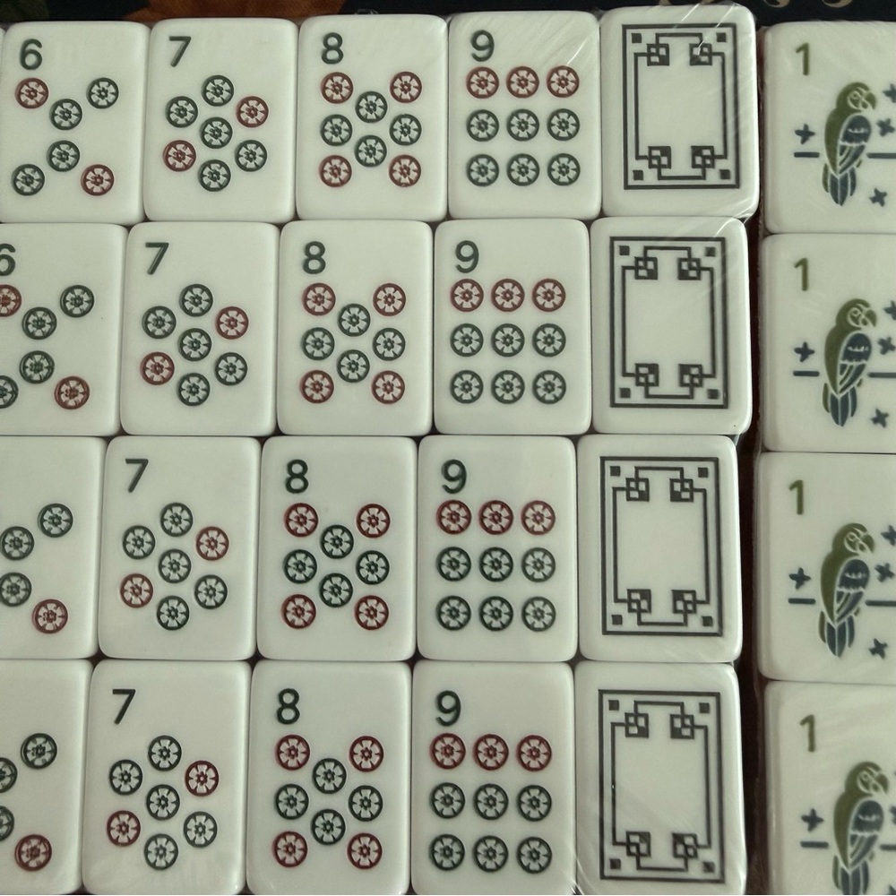 NEW American mahjong tile set, navy blue, bears at jokers - Picture 12 of 12